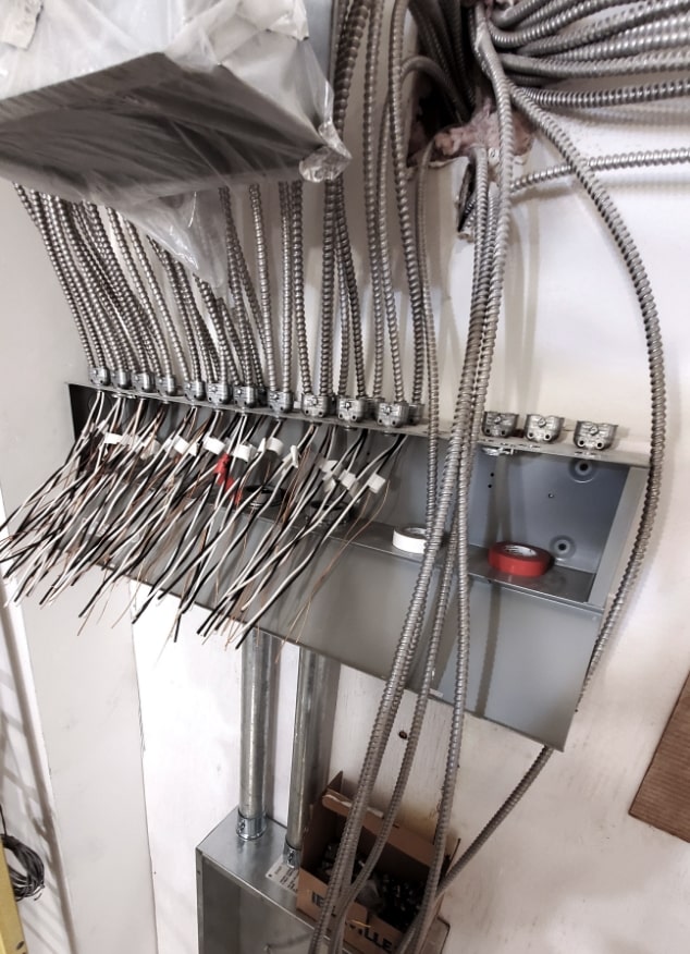 Opex Electrique - Électricien Montréal - Électricien Rive-Nord